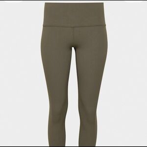 Aritzia TNA Butter Leggings